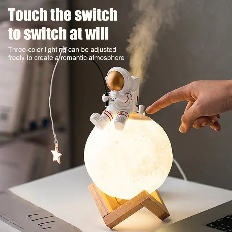 Astronaut Moon Lamp – Desktop Decor Night Light - Hans Lumiere