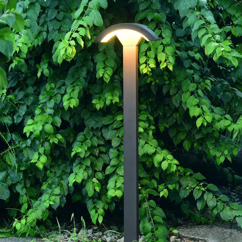 Fan - Shaped Minimalist Outdoor Waterproof LED Lawn Lamp - Hans Lumiere