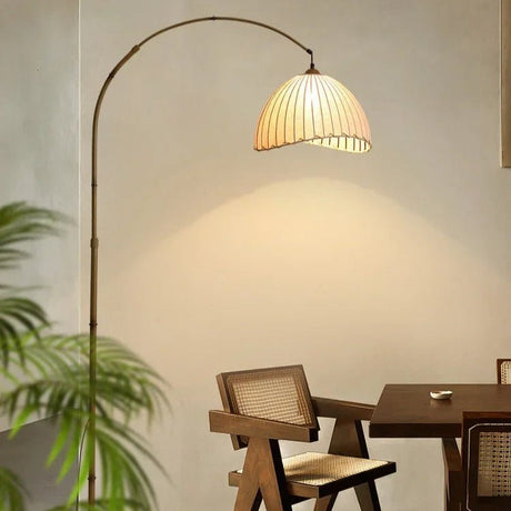 Modern Retro Style Bedside Fabric Floor Lamp - Hans Lumiere