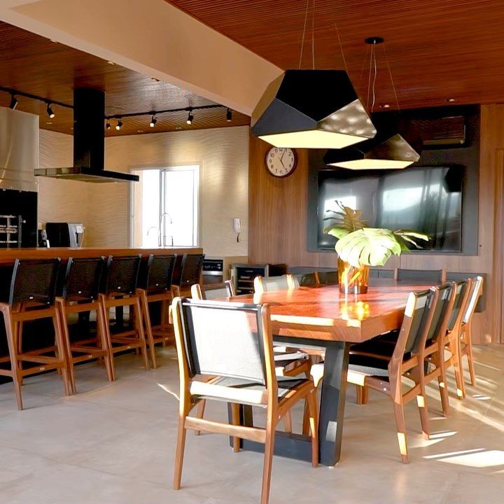 Modern Sample Faceted Wood Pendant Light - Hans Lumiere