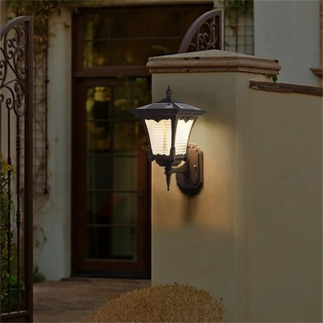 Modern Solar Outdoor Wall LED Light Fixture - Hans Lumiere