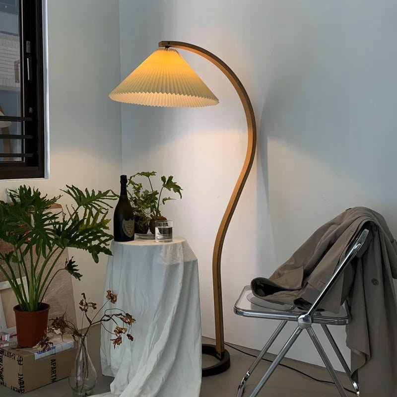 Nordic Pleated Solid Wood Floor Lamp - Hans Lumiere