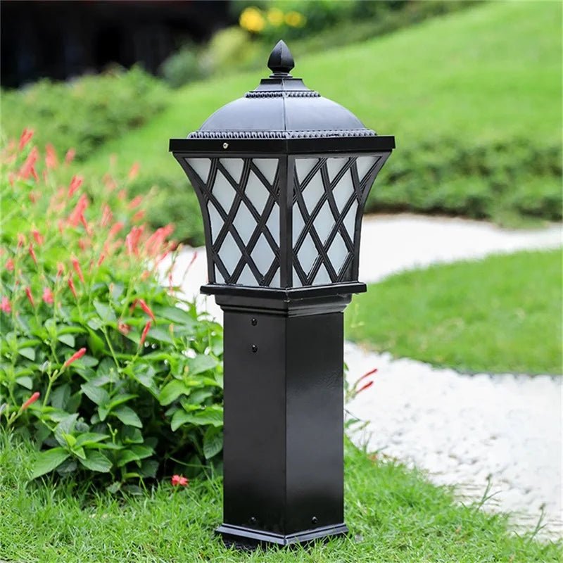 Outdoor Garden Light Classical Lawn Lamp - Hans Lumiere
