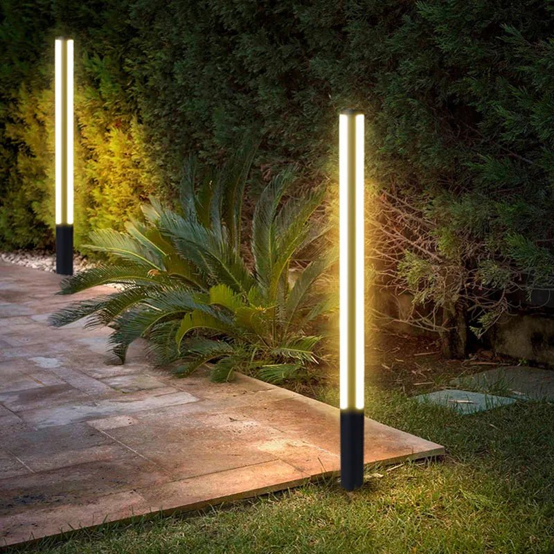 Outdoor Overlong Trihedral Luminescence LED Lawn Light - Hans Lumiere