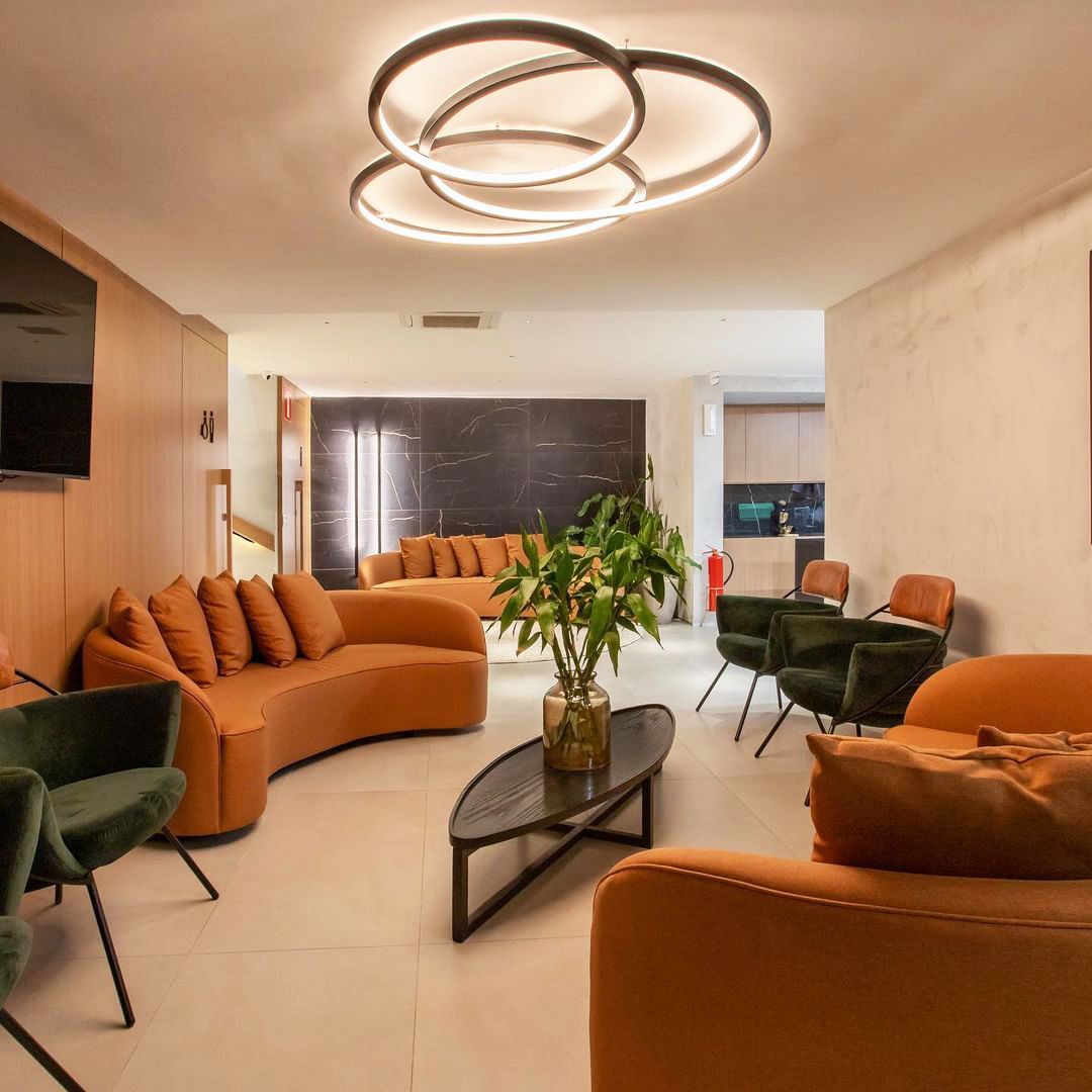 Sleek & Modern LED Ceiling Light - Hans Lumiere