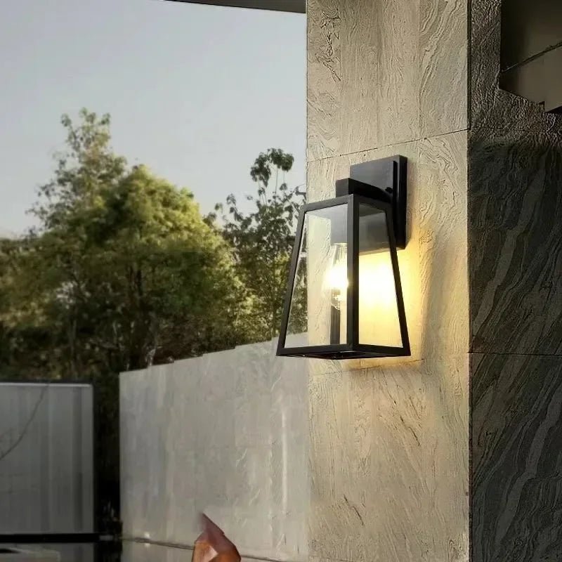 Thickened Outdoor European Style Wall Lamp - Hans Lumiere