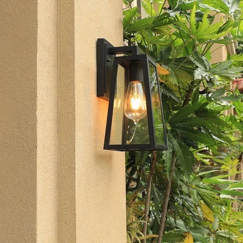 Thickened Outdoor European Style Wall Lamp - Hans Lumiere