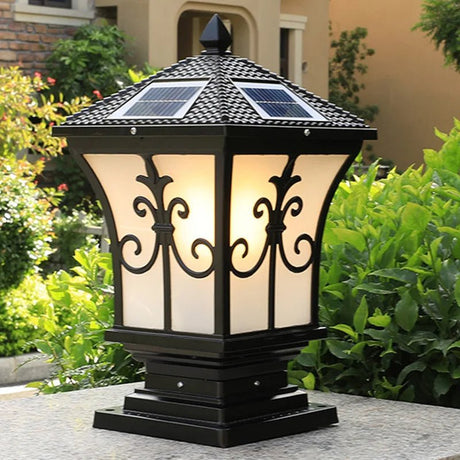 3-Color Solar Post & Pillar Lamp – Remote Control, IP66 Waterproof - Hans Lumiere