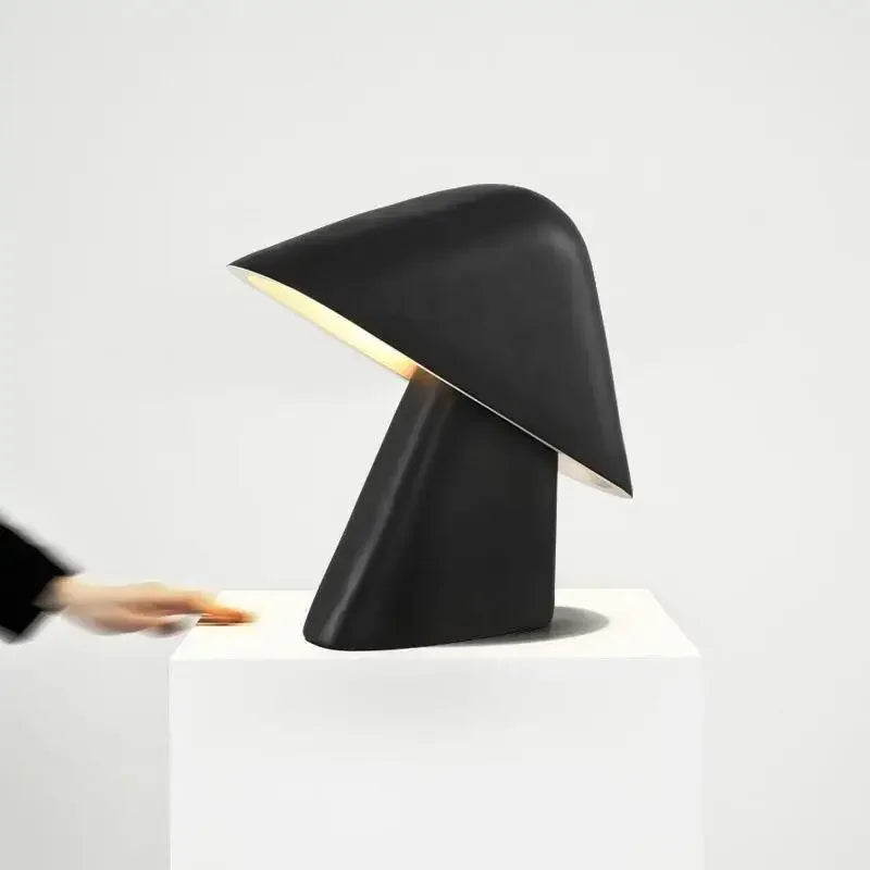 Lámpara de mesa LED de resina moderna - Luz de noche minimalista