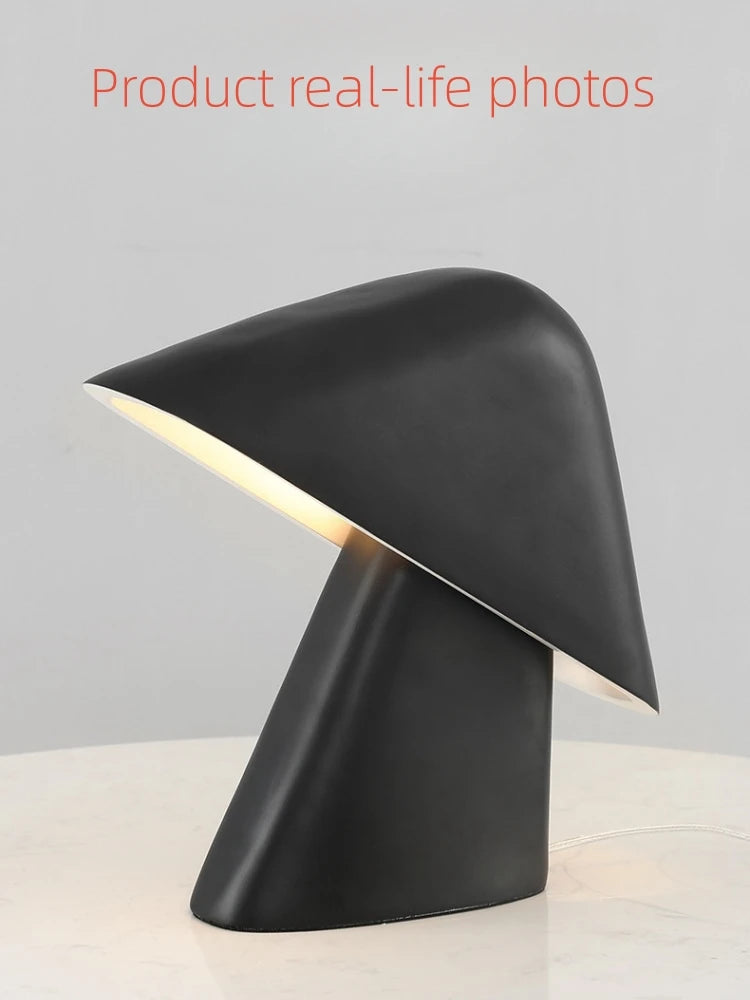 Lámpara de mesa LED de resina moderna - Luz de noche minimalista
