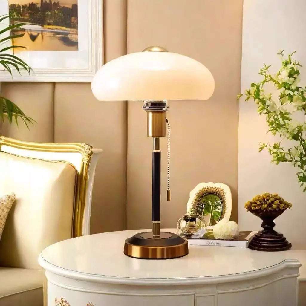 American Style Minimalist Dimmable Bedside Table Lamp