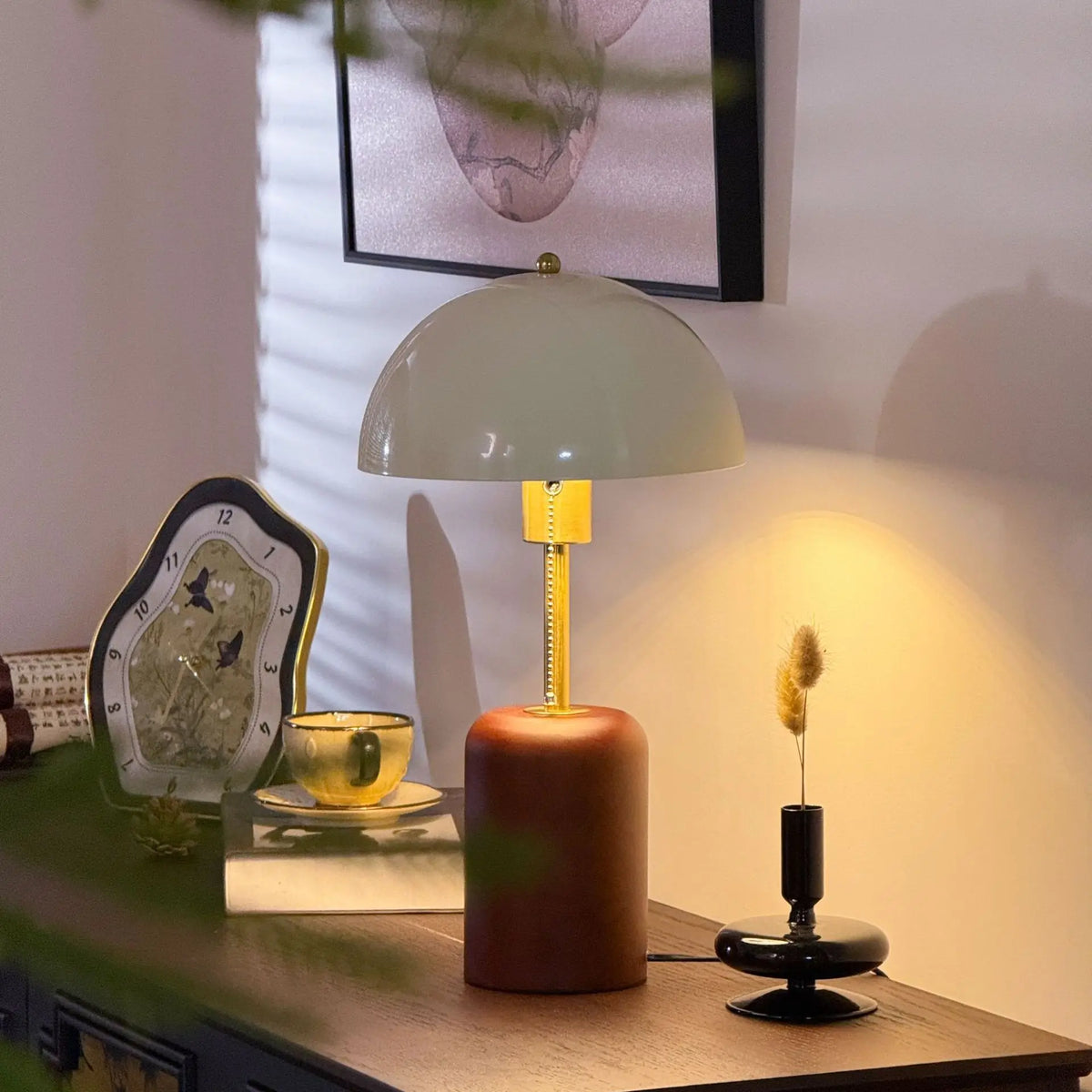 Retro Southeast Asian Solid Wood Table Lamp &mdash; Bedside Light