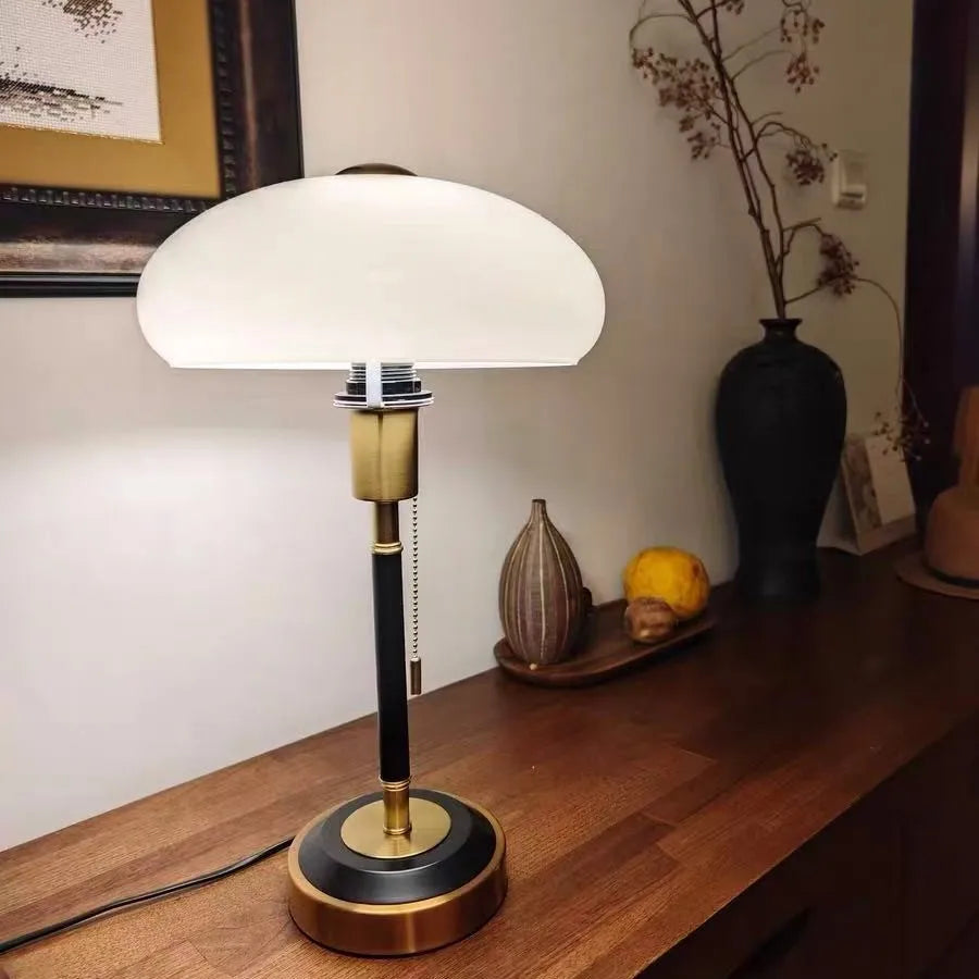 American Style Minimalist Dimmable Bedside Table Lamp