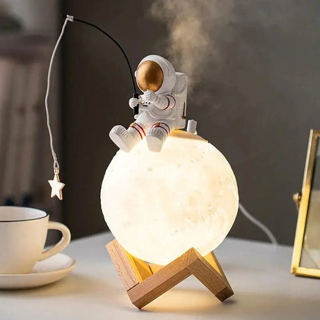 Astronaut Moon Lamp – Desktop Decor Night Light - Hans Lumiere
