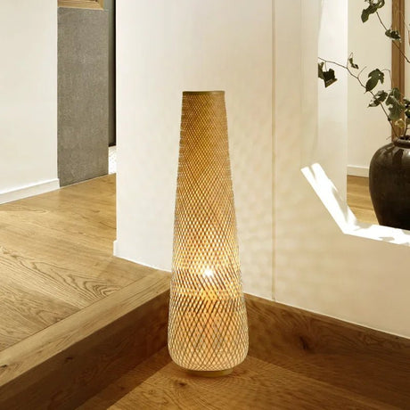 Bamboo Woven Floor Lamp - Hans Lumiere