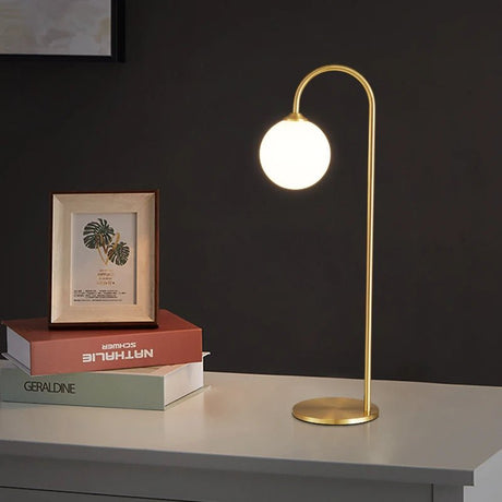 Contemporary Brass LED Table Lamp - Hans Lumiere