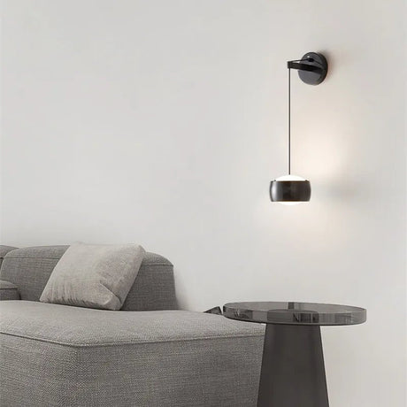 Contemporary Brass Light Wall Lamp - Hans Lumiere