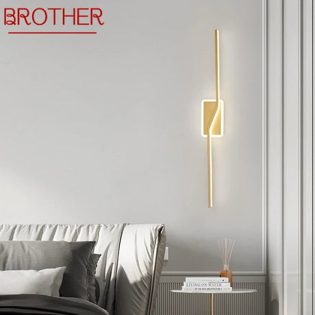 Contemporary Gold Brass Wall Lamp - Hans Lumiere