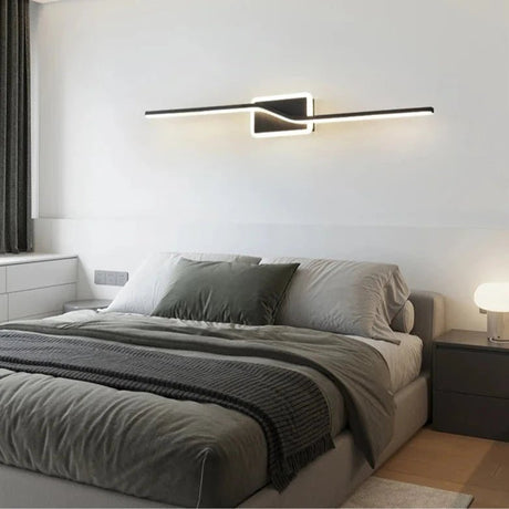 Contemporary Gold Brass Wall Lamp - Hans Lumiere