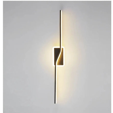 Contemporary Gold Brass Wall Lamp - Hans Lumiere