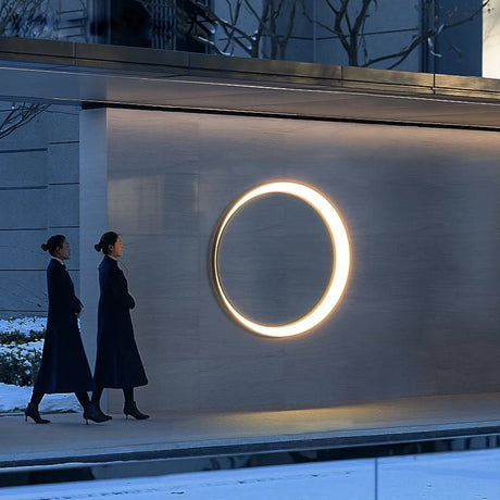 Creative Round Moon Outdoor Lamp - Hans Lumiere