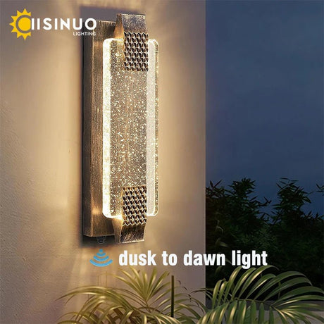 Dusk To Dawn Outdoor Light - Hans Lumiere