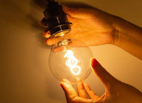 G80 Spiral Filament Edison LED Globe Bulb E27 4W 2700K, Amber or Clear Glass, 2 or 6 Pack - Hans Lumiere