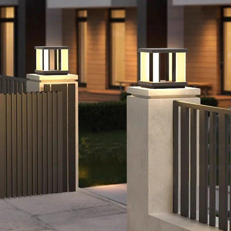 Garden Square Courtyard Solar LED Lawn Lamp - Hans Lumiere