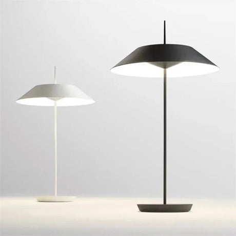 Italian Black & Gold Nordic Bedside Table Lamp - Hans Lumiere