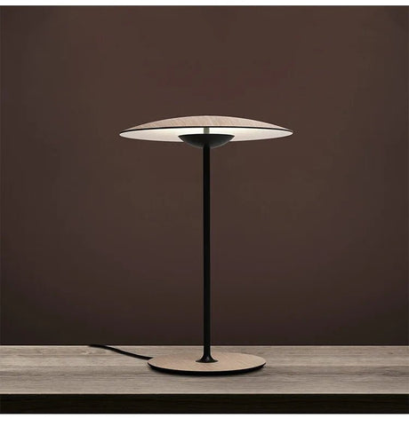 Modern Bamboo Hat Table Lamp - Hans Lumiere