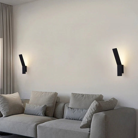 Modern Minimalist LED Bedside Wall Sconce - Plexiglass Accent Light - Hans Lumiere