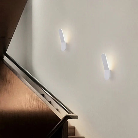 Modern Minimalist LED Bedside Wall Sconce - Plexiglass Accent Light - Hans Lumiere