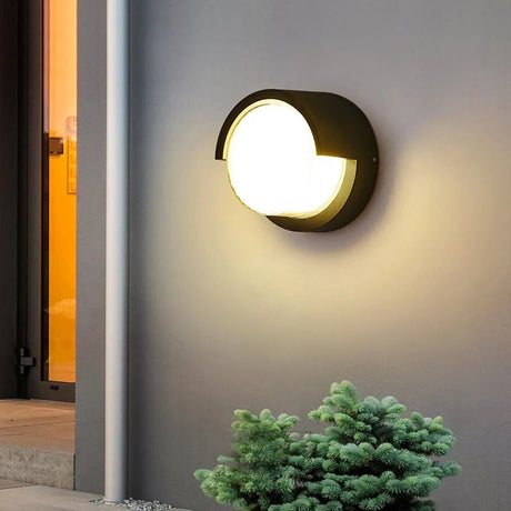 Modern Outdoor Wall Lighting - Hans Lumiere