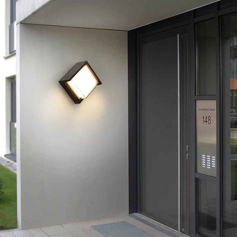 Modern Outdoor Wall Lighting - Hans Lumiere