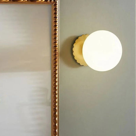 Modern Pink Pearl LED Wall Lamp - Hans Lumiere