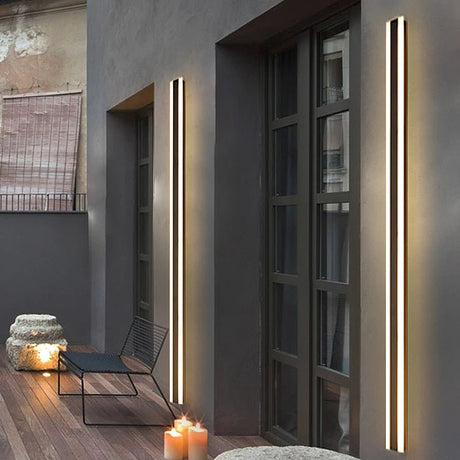 Outdoor Waterproof LED Wall Sconce - IP65 Aluminum Strip Light - Hans Lumiere