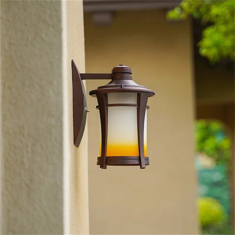 Retro Classical Outdoor Wall Lamp - Hans Lumiere