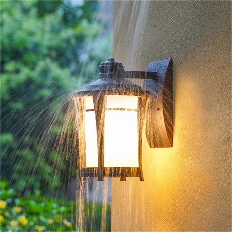 Retro Classical Outdoor Wall Lamp - Hans Lumiere