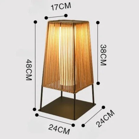 Solar Powered Waterproof Outdoor Courtyard Lamp - Hans Lumiere