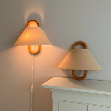 Vintage Entrance Beech Solid Wood Wall Lamp - Hans Lumiere
