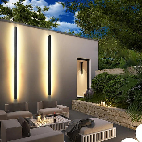 Waterproof IP65 Outdoor Wall Light - Hans Lumiere